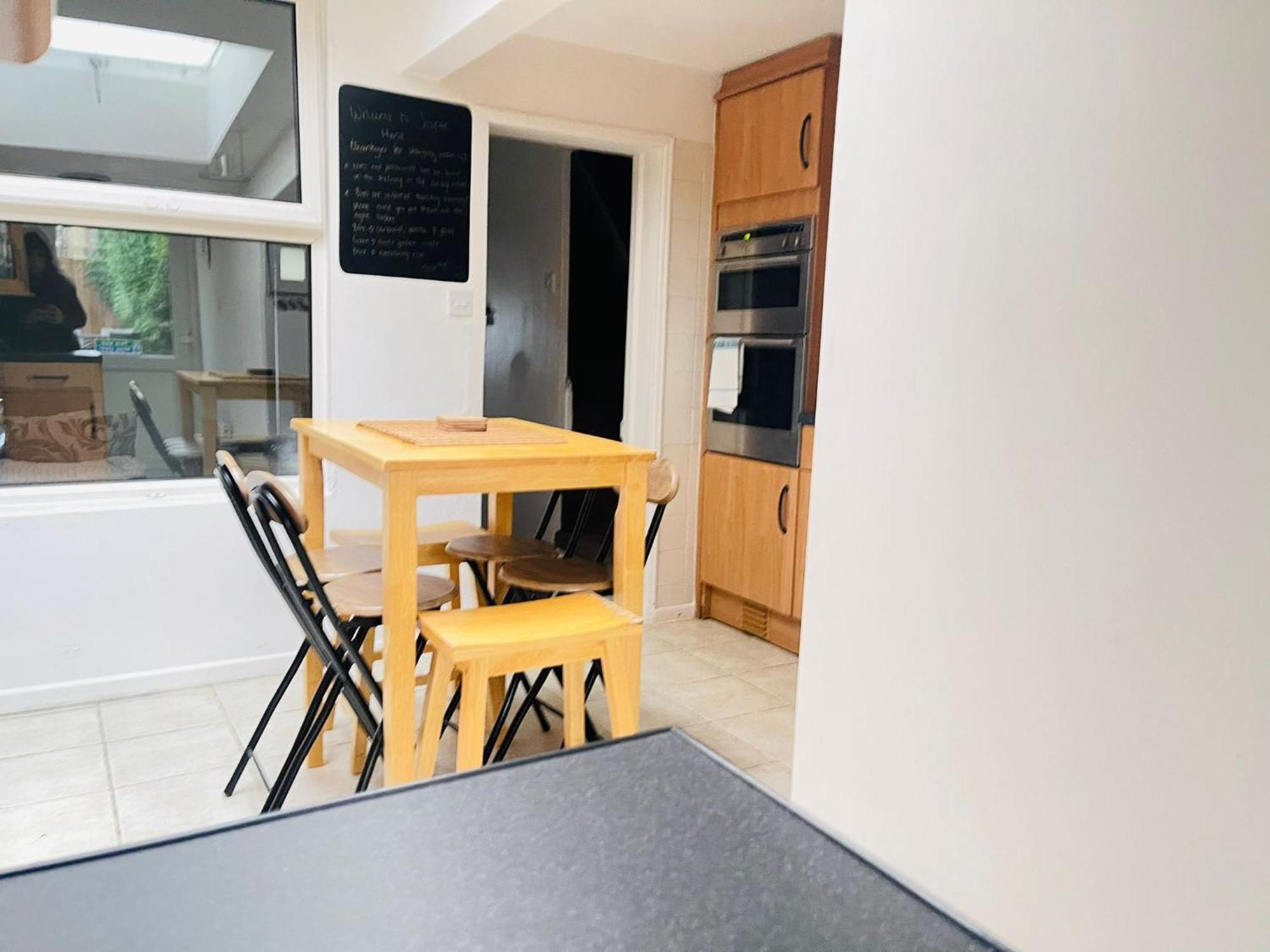 Lovely Dog Friendly, 3 Bed Home Sleeps 8, With Parking & Fenced Garden Work Contractor Leisure, Jasper Cambridge-i reptér Kültér fotó
